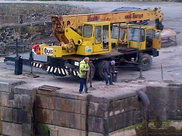 Coles Crane